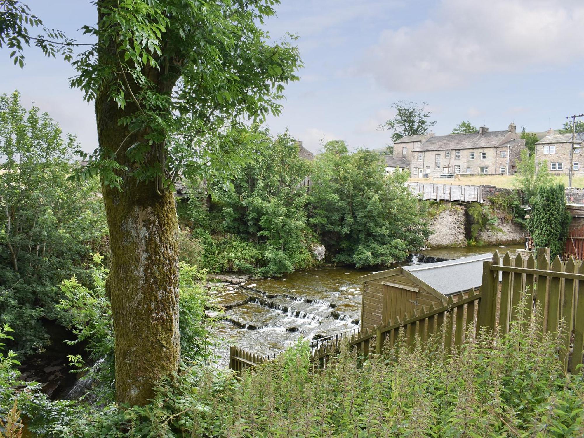 Watersedge Villa Hawes Exterior photo
